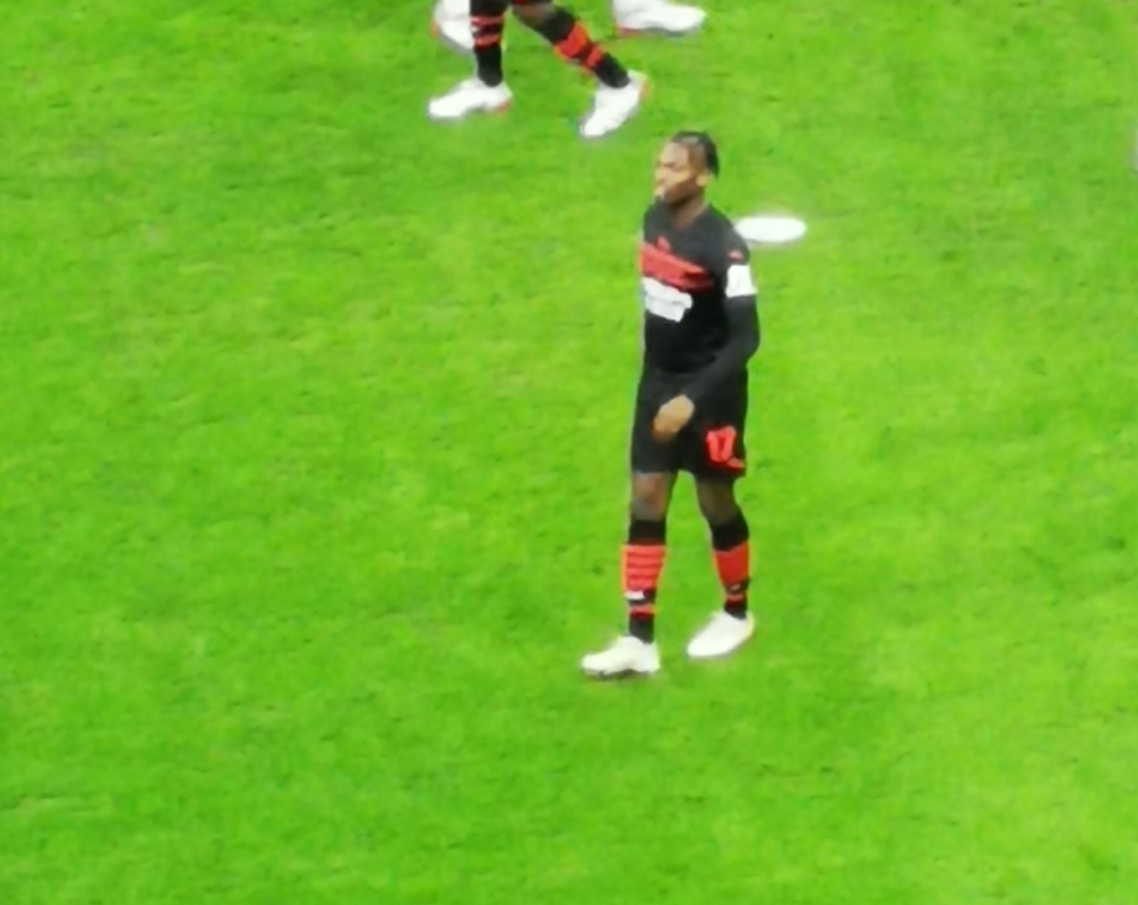 Rafael Leao le suma la amenaza de velocidad por las bandas de Portugal a la sala ante España.